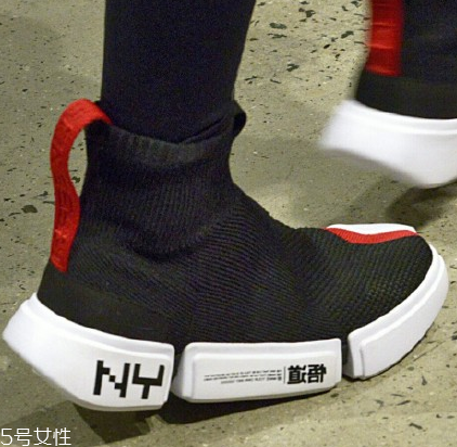 李寧紐約時裝周走秀款悟道球鞋在哪買_多少錢？