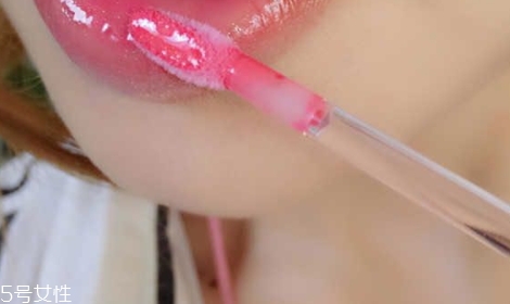 雅詩蘭黛唇釉怎么樣？花漾傾慕唇釉評(píng)測