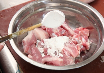 做魚放糖有什么好處 去除腥味 做魚放糖有什么好處 去除腥味