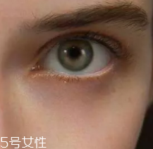 黑眼圈用什么眼霜好？多效護理型眼霜是首選