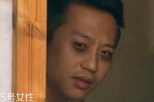 黑眼圈用什么眼霜好？多效護理型眼霜是首選