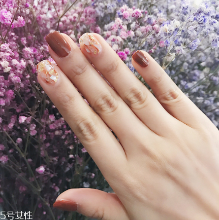 焦糖南瓜色美甲推薦 超級(jí)溫柔 焦糖南瓜色美甲推薦 超級(jí)溫柔