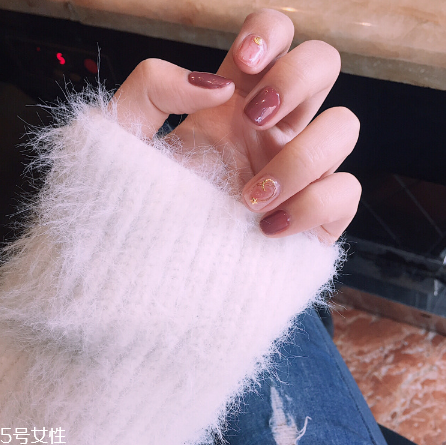 焦糖南瓜色美甲推薦 超級(jí)溫柔 焦糖南瓜色美甲推薦 超級(jí)溫柔