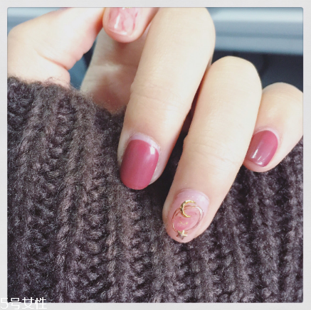 焦糖南瓜色美甲推薦 超級(jí)溫柔 焦糖南瓜色美甲推薦 超級(jí)溫柔