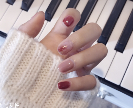 焦糖南瓜色美甲推薦 超級(jí)溫柔 焦糖南瓜色美甲推薦 超級(jí)溫柔