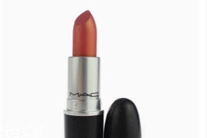 啞光口紅適合日常嗎？好的啞光口紅低調(diào)有氣質(zhì)