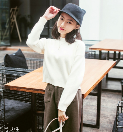 毛衣搭配什么裙子好看？?jī)?yōu)雅迷人過新年