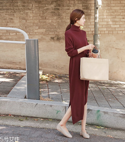 早春穿什么款式毛衣好看？三款毛衣解鎖新時尚