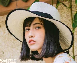 戴什么帽子顯臉小？寬檐帽讓臉看起來小