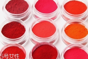 口紅粉怎么用？口紅色粉手工diy