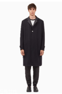 男士大衣哪種好看？男士穿這3類大衣氣質(zhì)翩翩