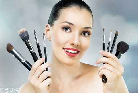 國(guó)產(chǎn)化妝品哪個(gè)牌子好？性價(jià)比和口碑都很好的化妝品