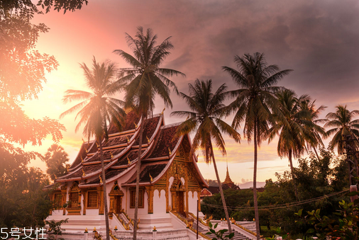 泰國最值得買護膚化妝品推薦 泰國彩妝購物必買清單 泰國最值得買護膚化妝品推薦 泰國彩妝購物必買清單