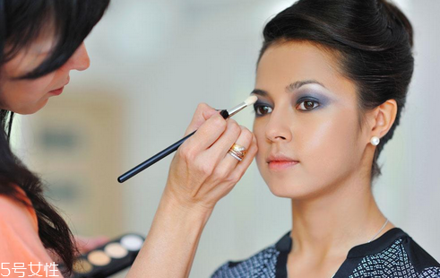 國(guó)產(chǎn)化妝品哪個(gè)牌子好？性價(jià)比和口碑都很好的化妝品