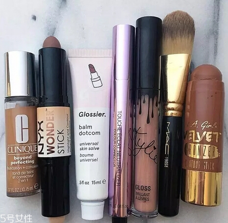 怎么選購韓國化妝品？女生化妝品必備清單