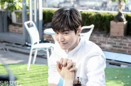 悅詩風吟粉色限量氣墊霜多少錢？粉漾氣墊之戀