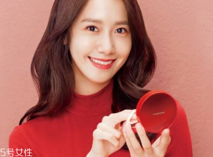 適合學(xué)生黨氣墊bb推薦 美白又滋潤肌膚 適合學(xué)生黨氣墊bb推薦 美白又滋潤肌膚