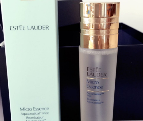 雅詩蘭黛微精華噴霧怎么用？