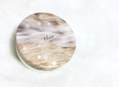 2018蜜粉餅?zāi)膫€(gè)牌子好？