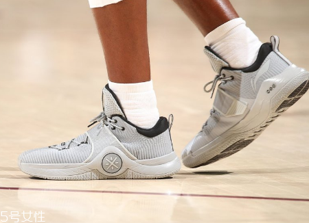 運動鞋鞋墊哪里買？賣鞋子的地方都有賣