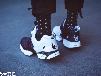 運(yùn)動(dòng)鞋氣墊咯吱的響怎么辦？可能是漏氣或者進(jìn)水了