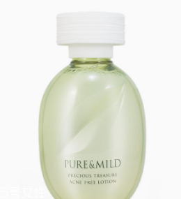 油痘皮適合什么護膚品？控油爽膚水不能少