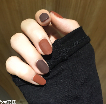 今年最流行的美甲款式 超顯手白的氣質可愛美甲 今年最流行的美甲款式 超顯手白的氣質可愛美甲