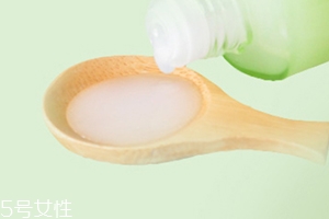 爽膚水有沉淀能用嗎？