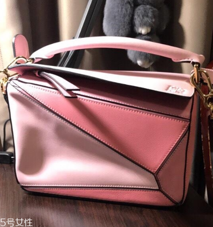 loewe和lv哪個檔次高？都是頂級品牌