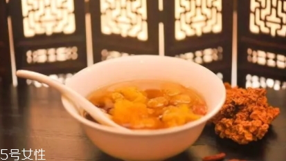 金耳怎么吃？金耳的做法