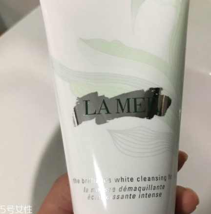 lamer海藍(lán)之謎和阿瑪尼哪個好？