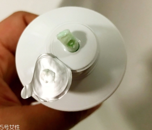 lamer海藍(lán)之謎和阿瑪尼哪個好？