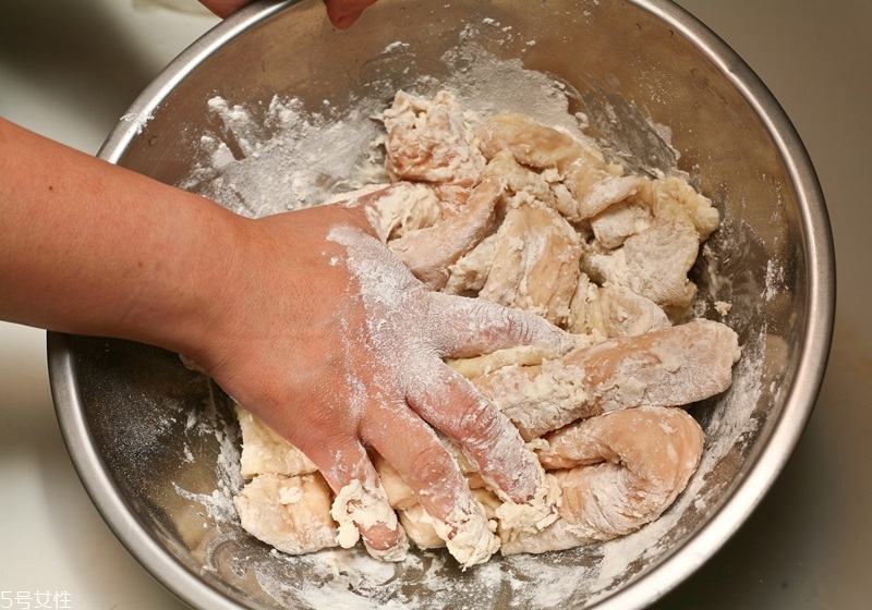 大腸面線怎么做好吃 湯頭烹煮的技巧 大腸面線怎么做好吃 湯頭烹煮的技巧