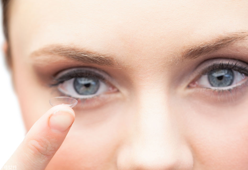 美瞳一天戴多長時(shí)間？美瞳的正確佩戴方法