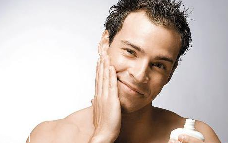 男士面膜什么牌子好？男士護(hù)膚品這樣選擇