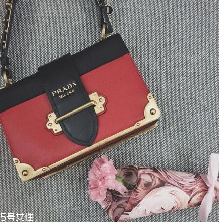 prada是一線品牌嗎？意大利百年奢侈品牌