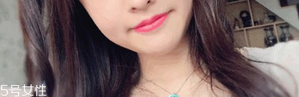 蘭芝新品V型雙色唇膏好用嗎 金福南同款口紅 蘭芝新品V型雙色唇膏好用嗎 金福南同款口紅