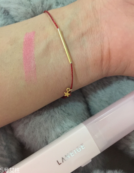 蘭芝新品V型雙色唇膏好用嗎 金福南同款口紅 蘭芝新品V型雙色唇膏好用嗎 金福南同款口紅