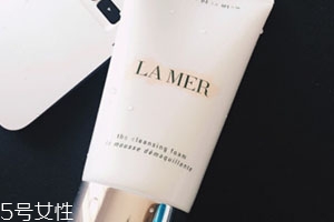 海藍(lán)之謎透潔面泡沫怎么用？璀璨凈透潔面泡沫