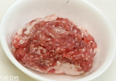 鍋貼怎么做才香脆好吃 外皮酥脆內(nèi)餡爆汁 鍋貼怎么做才香脆好吃 外皮酥脆內(nèi)餡爆汁