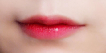 odbo蠟筆口紅試色 08正紅色超美 odbo蠟筆口紅試色 08正紅色超美