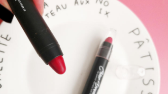 odbo蠟筆口紅試色 08正紅色超美 odbo蠟筆口紅試色 08正紅色超美