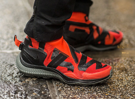 運(yùn)動(dòng)鞋腳面緊怎么處理？千萬(wàn)不要勉強(qiáng)穿