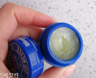 碧唇小藍(lán)罐怎么樣？滋潤效果超好