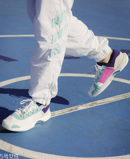 運(yùn)動(dòng)鞋里面臭如何清洗？運(yùn)動(dòng)鞋除臭小妙招