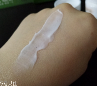 lamer海藍(lán)之謎乳霜怎么用？比海藍(lán)之謎面霜更清透