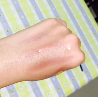 KATE眼影飛粉嗎？持久不飛粉