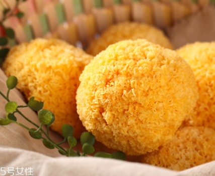 丑耳的功效與作用 營(yíng)養(yǎng)價(jià)值是銀耳的幾倍 丑耳的功效與作用 營(yíng)養(yǎng)價(jià)值是銀耳的幾倍