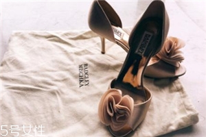 badgley mischka是什么牌子？高性價(jià)比婚鞋首選