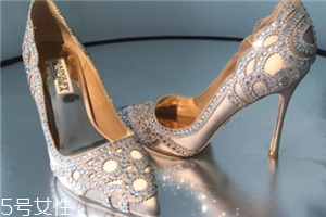 badgley mischka是哪個(gè)國家的牌子？超級貌美的小眾婚鞋